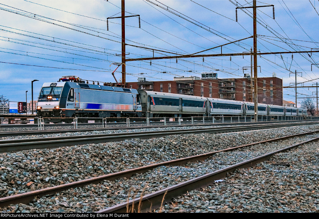 NJT 4633 on train 7855